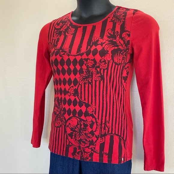 Nicole Benista - XL Long Sleeve Graphic T-Shirt - Picture 4 of 5